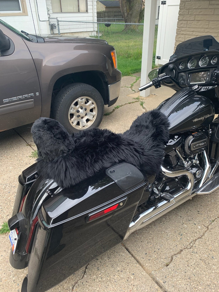 Full Pelt with Straps Sheepskin Buttpad®