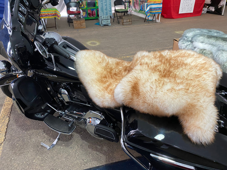 Full Pelt without Straps Sheepskin Buttpad®